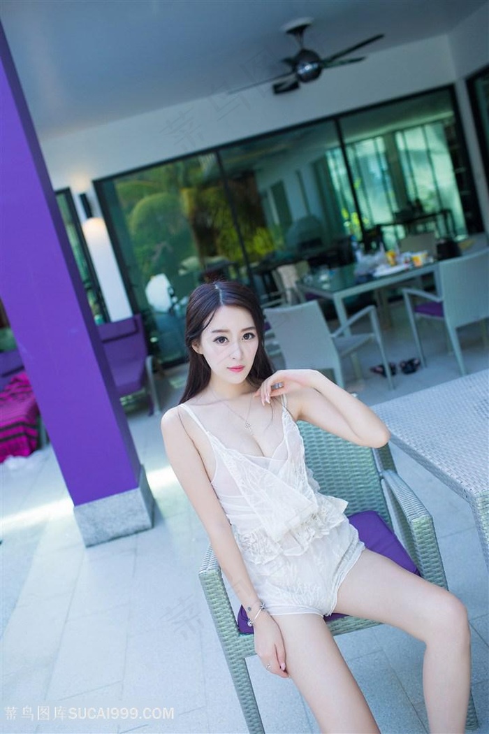 大姑娘靠逼